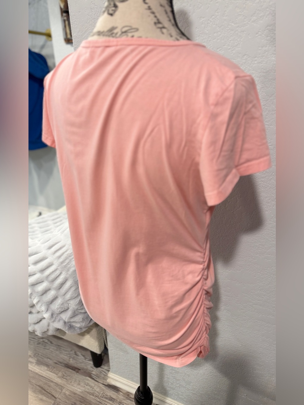 Bearsland Maternity Size Medium Pink Ruched Side Short Sleeve - Picture 6 of 7